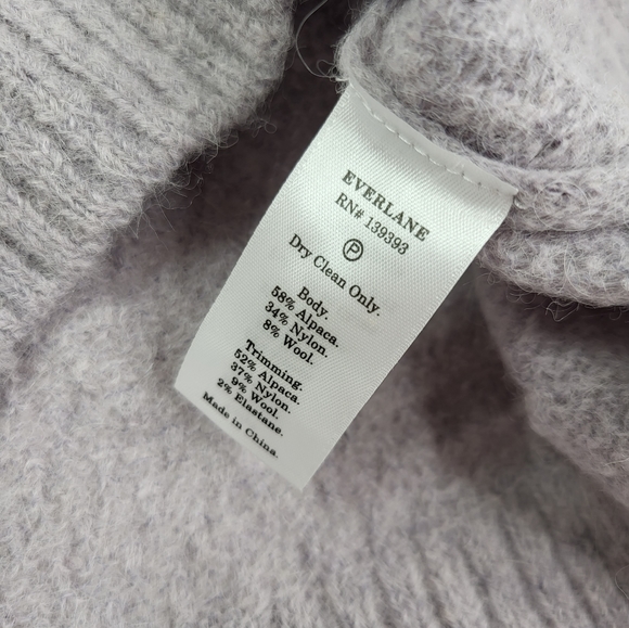 Everlane Lavender Gray Oversized Alpaca Sweater - Picture 4 of 5